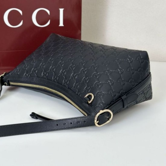 Replica Gucci GG Emblem medium shoulder bag 847449 Black Fake
