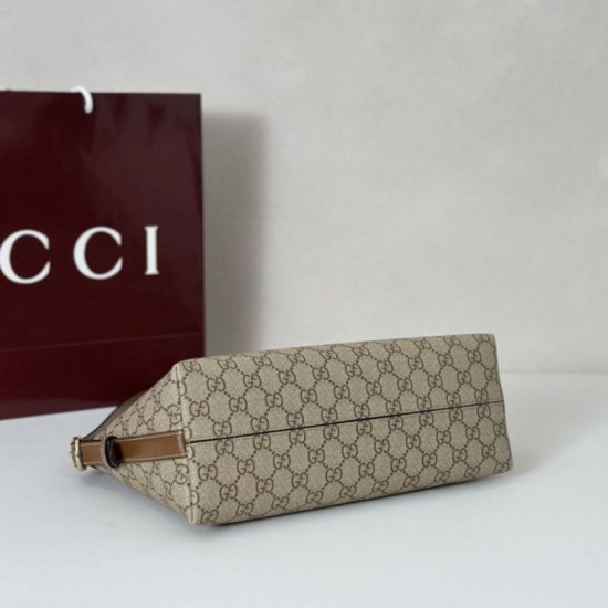 Replica Gucci GG Emblem medium shoulder bag 847449 Brown Fake