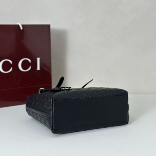 Replica Gucci GG Emblem medium tote bag  847456 Black Fake