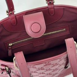 Replica Gucci GG Emblem medium tote bag  847456 Red Fake