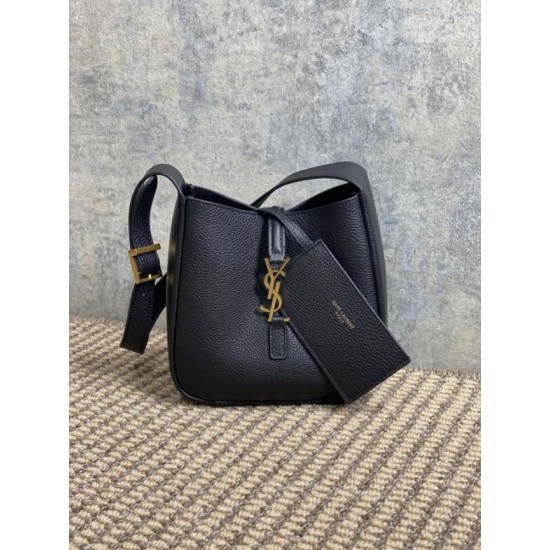 Replica YSL Saint Laurent Le 5 À 7 supple mini hobo Bag Black Fake Replica YSL Saint Laurent Le 5 À 7 supple mini hobo Bag Black Fake