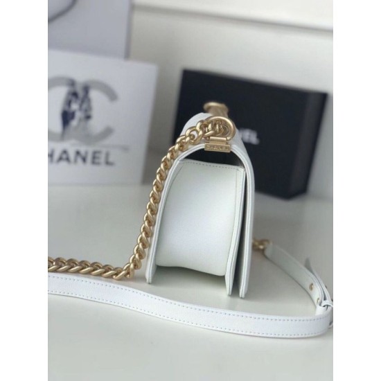 Replica Chanel Boy Flap Bag Classic A67086 Grained Calfskin Gold/Silver Hardware White