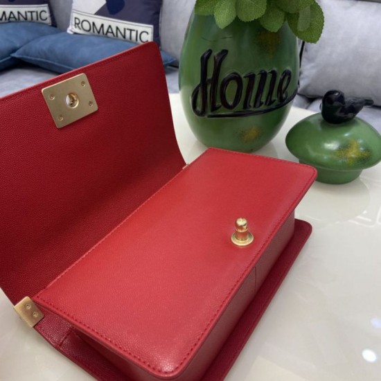 Replica Chanel Boy Flap Bag Classic A67086 Grained Calfskin Gold/Silver Hardware Red Clone