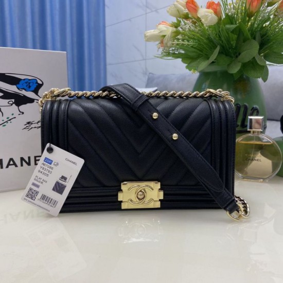 Replica Chanel Boy Flap Chevron Bag  A67086 Grained Calfskin Gold Hardware Black Clone