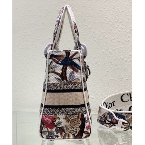Replica Christian Dior Medium Lady D-Lite Bag White Replica Christian Dior Medium Lady D-Lite Bag White