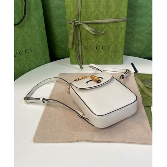 Replica Gucci Bamboo Mini Handbag 702106 Cream Replica Gucci Bamboo Mini Handbag 702106 Cream