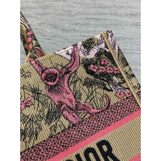 Replica Dior Medium Dioriviera Book Tote Raffia with Pink Toile de Jouy Sauvage Embroidery Fake Dior Medium Dioriviera Book Tote Raffia with Pink Toile de Jouy Sauvage Embroidery Replica