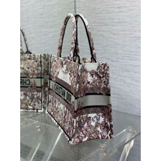 Fake Dior Medium Book Tote Bag Dior 4 Saisons Hiver Soleil Embroidery Replica Fake Dior Medium Book Tote Bag Dior 4 Saisons Hiver Soleil Embroidery Replica