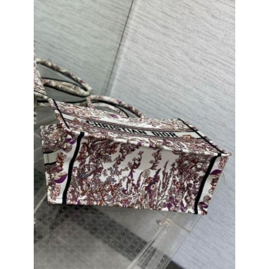 Fake Dior Medium Book Tote Bag Dior 4 Saisons Hiver Soleil Embroidery Replica Fake Dior Medium Book Tote Bag Dior 4 Saisons Hiver Soleil Embroidery Replica