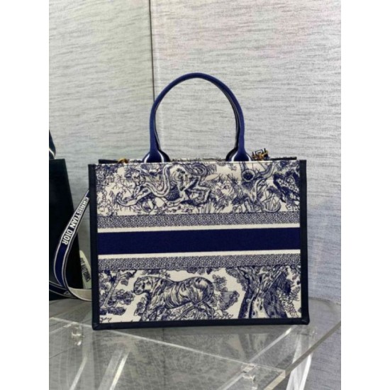 Replica Dior Medium Book Tote Bag with Strap Blue Toile de Jouy Sauvage Embroidery Replica Dior Medium Book Tote Bag with Strap Blue Toile de Jouy Sauvage Embroidery