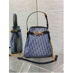 Replica Dior C'est Medium Bag Blue Denim Oblique Jacquard Replica Dior C'est Medium Bag Blue Denim Oblique Jacquard