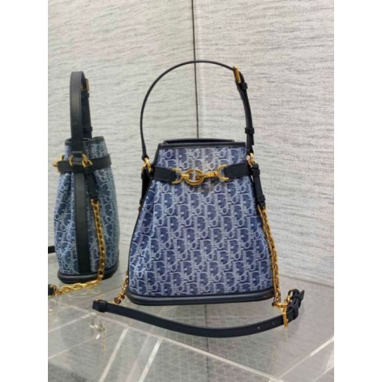 Replica Dior C'est Medium Bag Blue Denim Oblique Jacquard Replica Dior C'est Medium Bag Blue Denim Oblique Jacquard