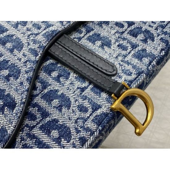 Replica Dior Saddle Chain Pouch Blue Denim Oblique Jacquard Replica Dior Saddle Chain Pouch Blue Denim Oblique Jacquard