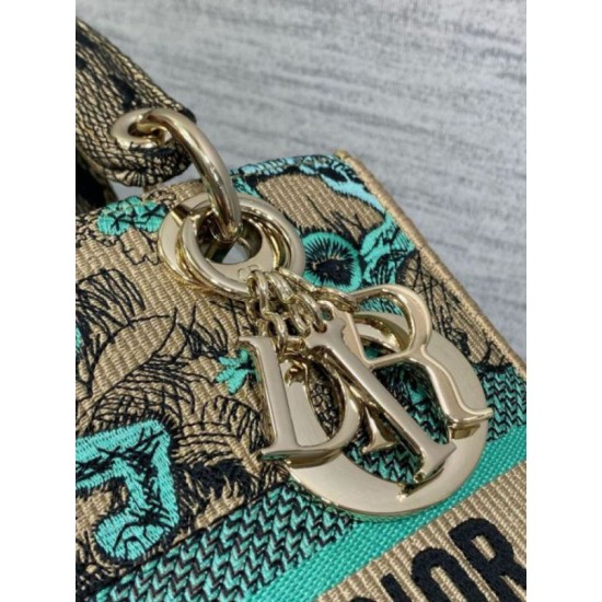 Replica Dior Dioriviera Lady D-Lite Medium Bag Raffia with Green Toile de Jouy Sauvage Embroidery Fake Dior Dioriviera Lady D-Lite Medium Bag Raffia with Green Toile de Jouy Sauvage Embroidery Replica
