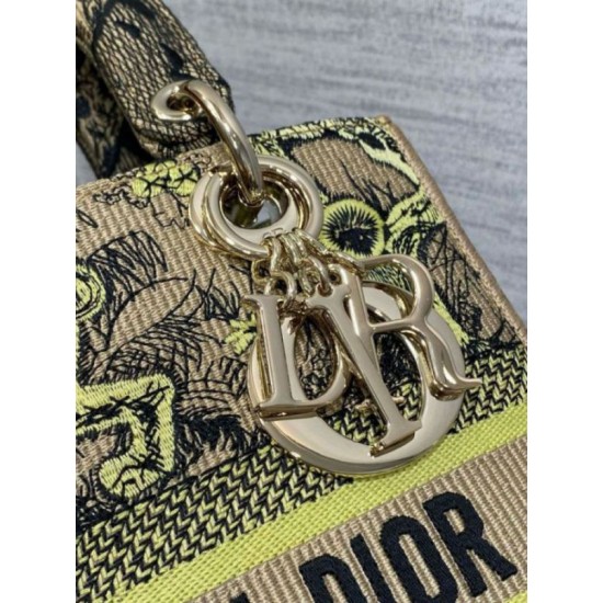 Replica Dior Dioriviera Lady D-Lite Medium Bag Raffia with Lime Toile de Jouy Sauvage Embroidery Replica Dior Dioriviera Lady D-Lite Medium Bag Raffia with Lime Toile de Jouy Sauvage Embroidery