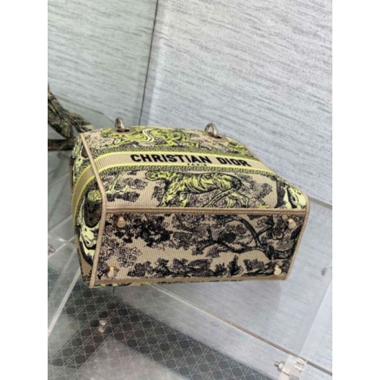 Replica Dior Dioriviera Lady D-Lite Medium Bag Raffia with Lime Toile de Jouy Sauvage Embroidery Replica Dior Dioriviera Lady D-Lite Medium Bag Raffia with Lime Toile de Jouy Sauvage Embroidery