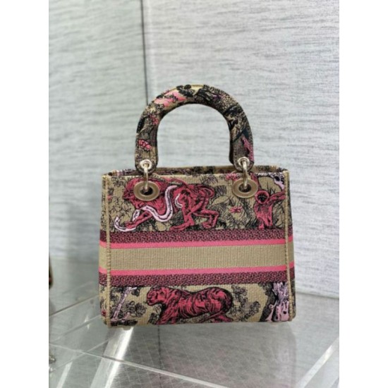Replica Dior Dioriviera Lady D-Lite Medium Bag Raffia with Pink Toile de Jouy Sauvage Embroidery Fake Dior Dioriviera Lady D-Lite Medium Bag Raffia with Pink Toile de Jouy Sauvage Embroidery Replica