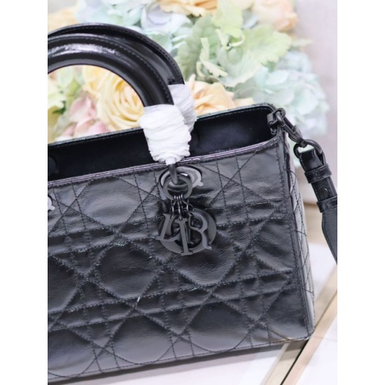 Replica Dior Medium Lady D-Sire My ABCDior Bag Black Crinkled Calfskin Fake Dior Medium Lady D-Sire My ABCDior Bag Black Crinkled Calfskin Replica