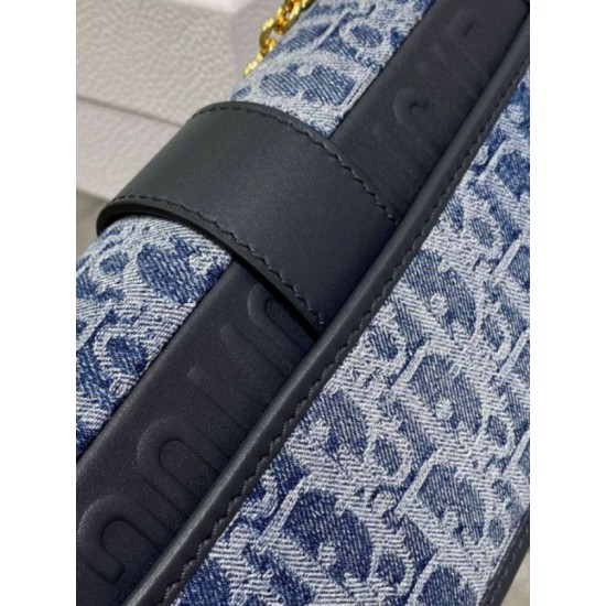Replica Dior 30 Montaigne East-West Bag with Chain Blue Denim Oblique Jacquard