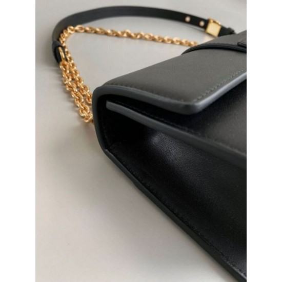 Replica Dior 30 Montaigne East-West Bag with Chain Black Calfskin Replica Dior 30 Montaigne East-West Bag with Chain Black Calfskin