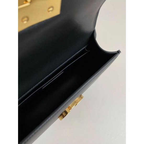 Replica Dior 30 Montaigne East-West Bag with Chain Black Calfskin Replica Dior 30 Montaigne East-West Bag with Chain Black Calfskin