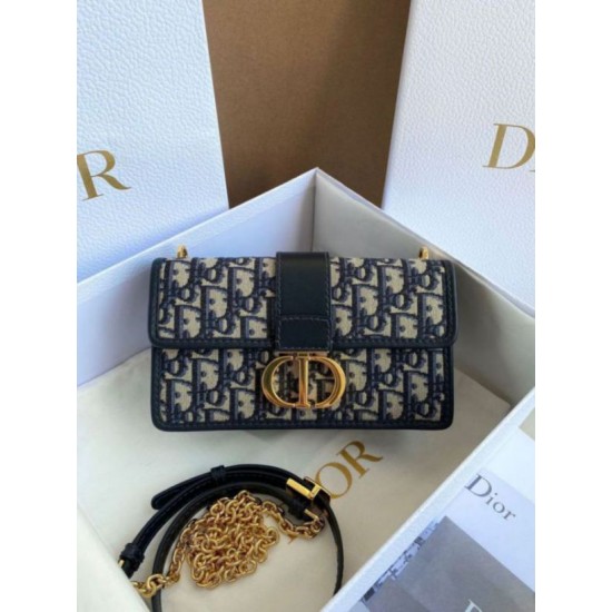Fake Dior 30 Montaigne East-West Bag with Chain Blue Oblique Jacquard Replica Replica Dior 30 Montaigne East-West Bag with Chain Blue Oblique Jacquard
