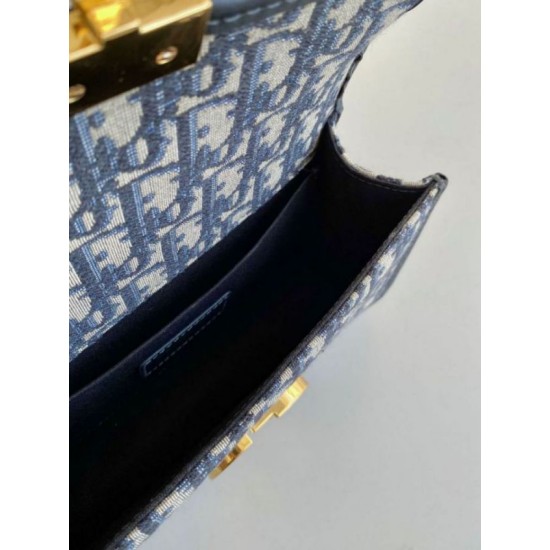 Fake Dior 30 Montaigne East-West Bag with Chain Blue Oblique Jacquard Replica Replica Dior 30 Montaigne East-West Bag with Chain Blue Oblique Jacquard