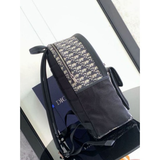 Replica Dior 8 Backpack Beige and Black Dior Oblique Jacquard