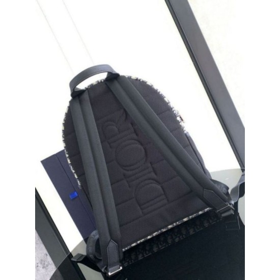 Replica Dior 8 Backpack Beige and Black Dior Oblique Jacquard