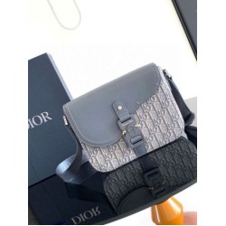 Fake Dior Small Saddle Messenger Bag Grey Oblique Jacquard and Calfskin Replica Replica Dior Small Saddle Messenger Bag Grey Oblique Jacquard and Calfskin