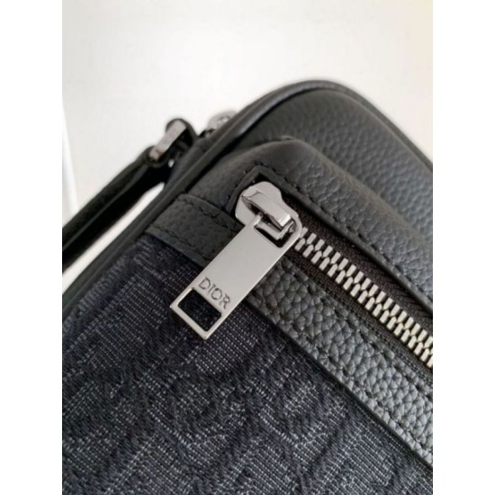 Replica Dior Mini Rider 2.0 Zipped Messenger Bag Black Oblique with Black Leather Replica Dior Mini Rider 2.0 Zipped Messenger Bag Black Oblique with Black Leather