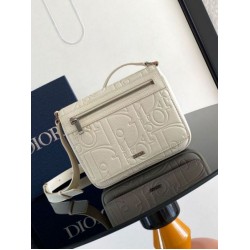 Replica Dior Men's Messenger Bag with Flap Beige Gravity Leather Replica Dior Men's Messenger Bag with Flap Beige Gravity Leather