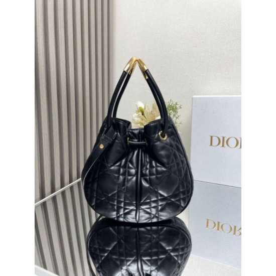 Replica Dior Nolita Medium Bag Black Macrocannage Lambskin Replica Dior Nolita Medium Bag Black Macrocannage Lambskin
