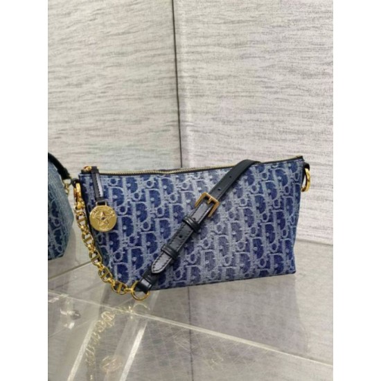 Replica Dior Diorstar Hobo Bag with Chain Blue Denim Oblique Jacquard Replica Dior Diorstar Hobo Bag with Chain Blue Denim Oblique Jacquard