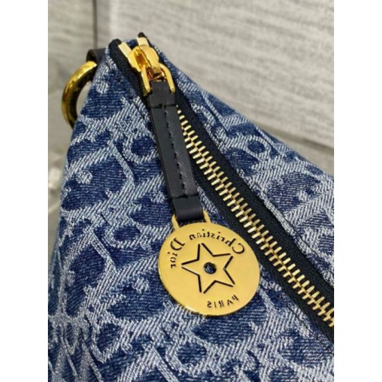 Replica Dior Diorstar Hobo Bag with Chain Blue Denim Oblique Jacquard Replica Dior Diorstar Hobo Bag with Chain Blue Denim Oblique Jacquard