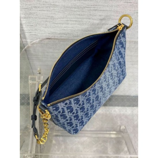Replica Dior Diorstar Hobo Bag with Chain Blue Denim Oblique Jacquard Replica Dior Diorstar Hobo Bag with Chain Blue Denim Oblique Jacquard