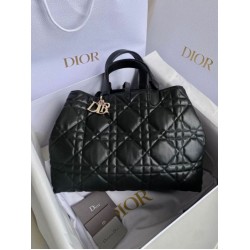 Replica Dior Toujours Large Bag Black Macrocannage Calfskin Replica Dior Toujours Large Bag Black Macrocannage Calfskin