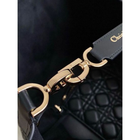 Replica Dior Toujours Large Bag Black Macrocannage Calfskin Replica Dior Toujours Large Bag Black Macrocannage Calfskin