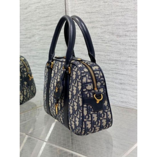 Replica Dior D-Vibe Bowling Medium Bag Blue Oblique Jacquard Replica Dior D-Vibe Bowling Medium Bag Blue Oblique Jacquard