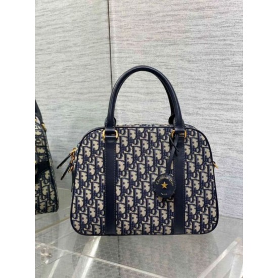 Fake Dior D-Vibe Bowling Large Bag Blue Oblique Jacquard Replica Replica Dior D-Vibe Bowling Large Bag Blue Oblique Jacquard
