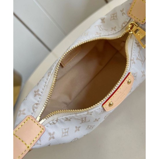 Replica Louis Vuitton Hills Pochette Monogram Polyamide M12433 Fake Louis Vuitton Hills Pochette Monogram Polyamide M12433 Replica