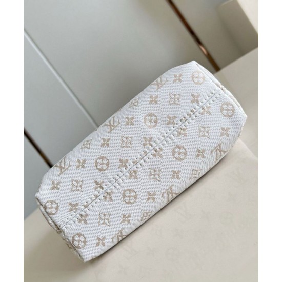 Replica Louis Vuitton Hills Pochette Monogram Polyamide M12433 Fake Louis Vuitton Hills Pochette Monogram Polyamide M12433 Replica