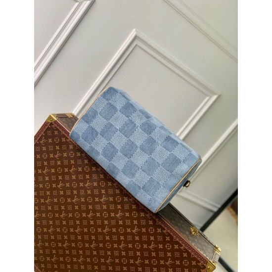 Replica Louis Vuitton Keepall Bandouliere 05 Bag Damier Denim 3D N40701 Replica Louis Vuitton Keepall Bandouliere 05 Bag Damier Denim 3D N40701