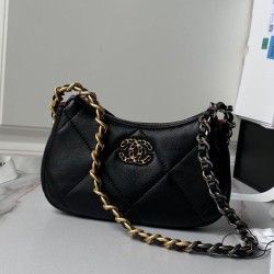 Replica Chanel 19 Clutch With Chain Black AP3763