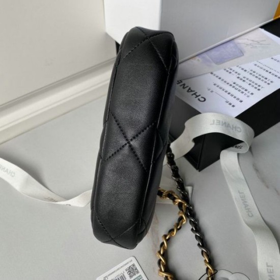 Replica Chanel 19 Clutch With Chain Black AP3763