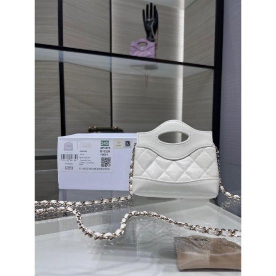 Replica Chanel Clutch With Chain AP3875 White