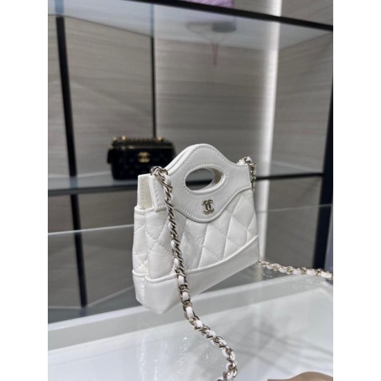 Replica Chanel Clutch With Chain AP3875 White