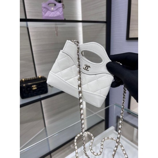 Replica Chanel Clutch With Chain AP3875 White
