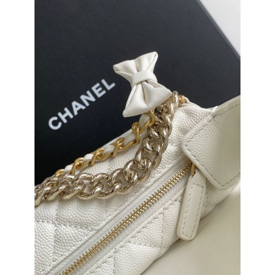 Replica Chanel Grained Calfskin Pouch White AP3943