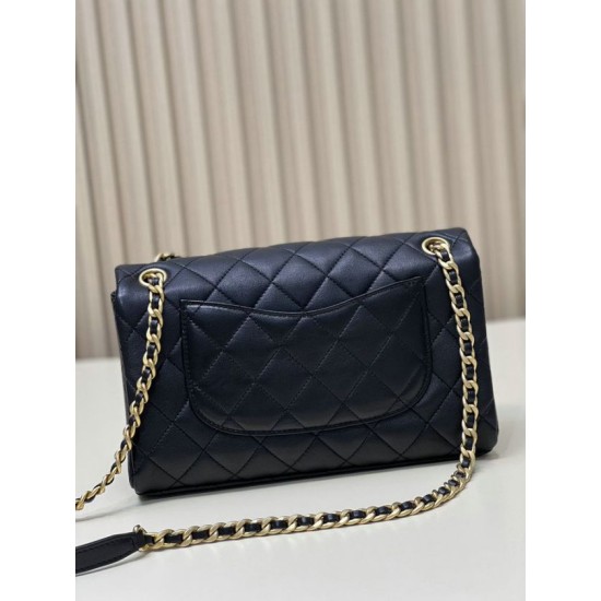 Replica Chanel Lambskin Flap Shoulder Bag Black AS3897